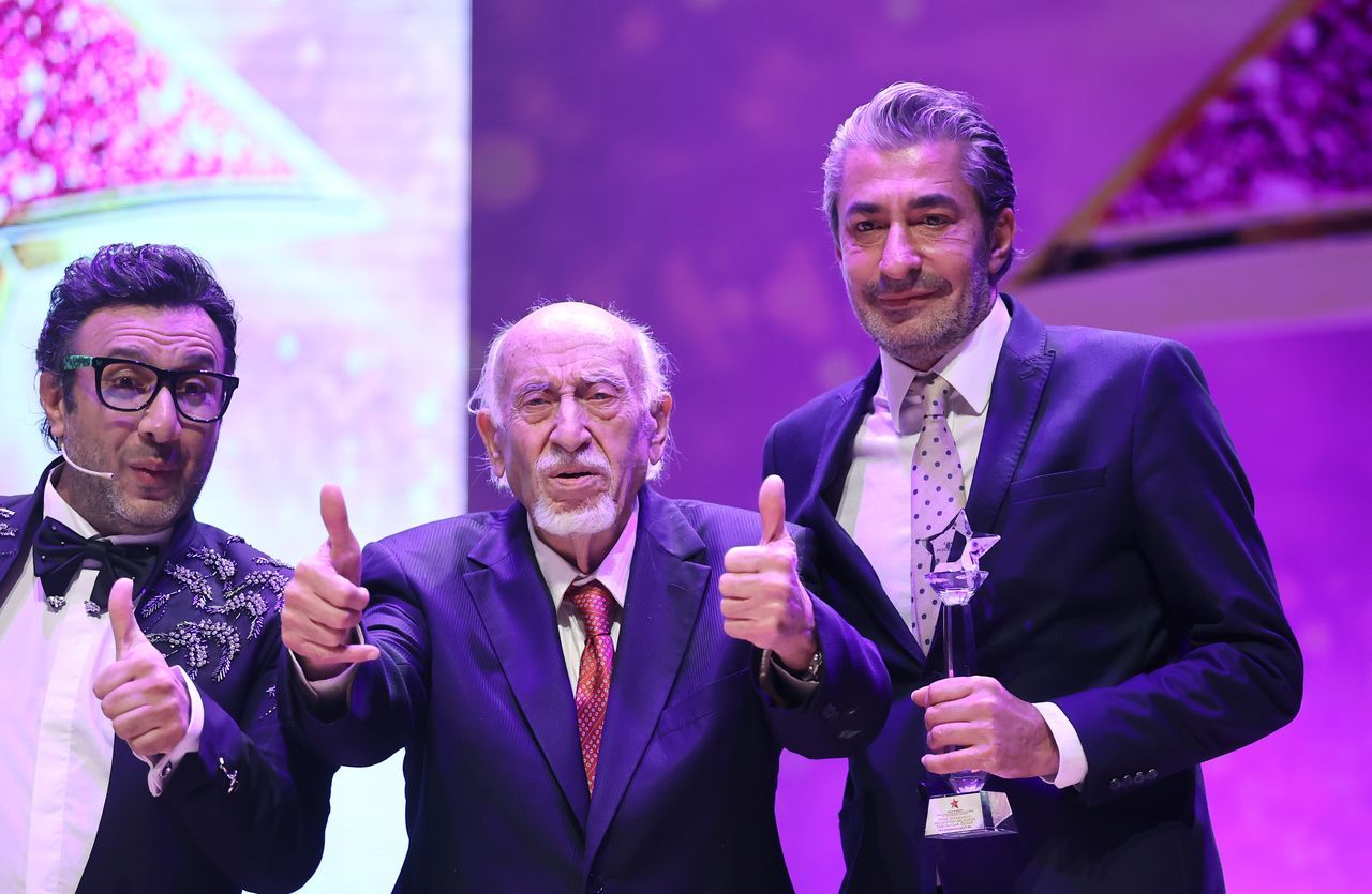 4. Türk Sinemasını Geçmişten Geleceğe Taşıyanlar Ödülleri verildi 6