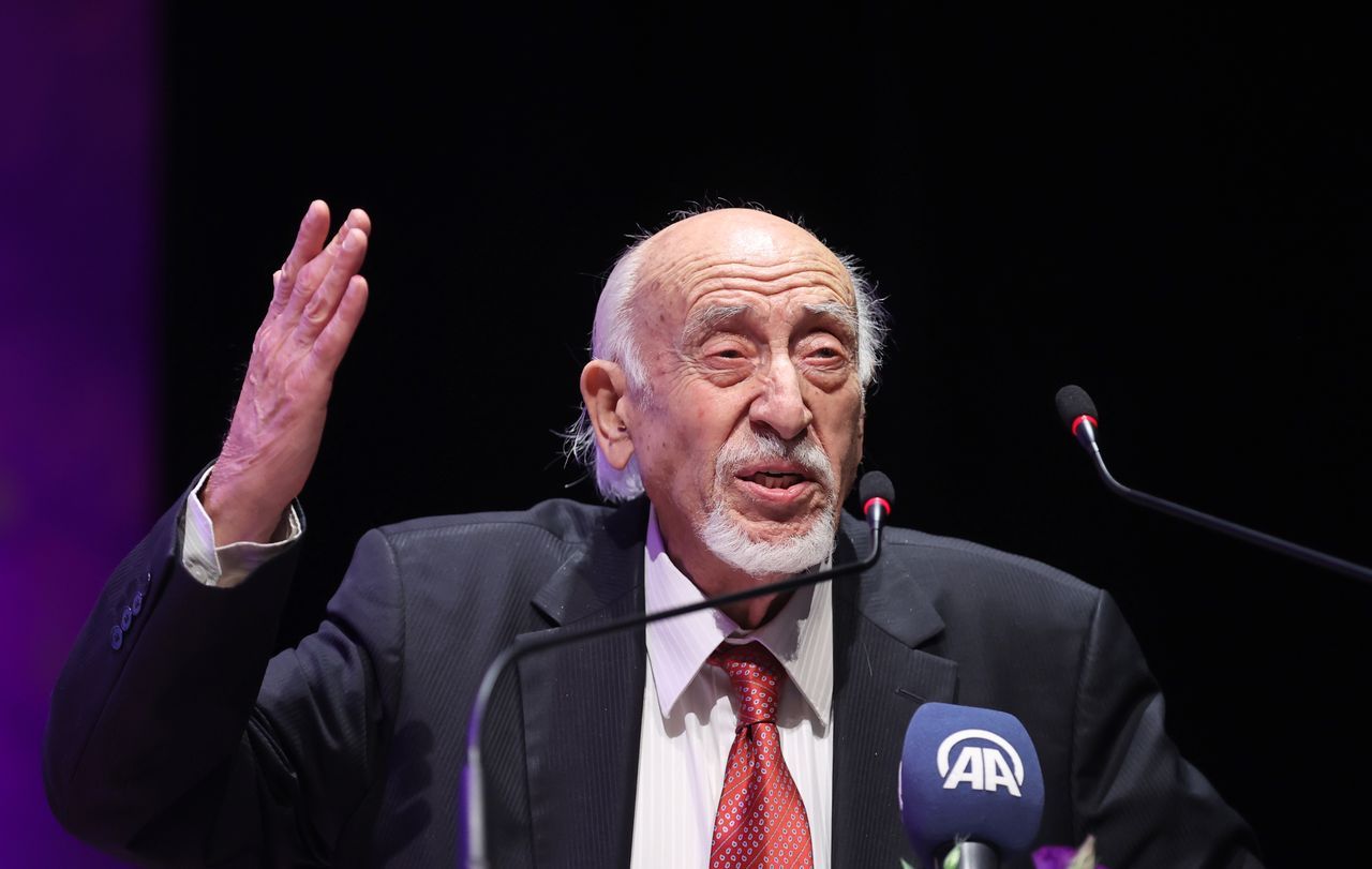 4. Türk Sinemasını Geçmişten Geleceğe Taşıyanlar Ödülleri verildi 5
