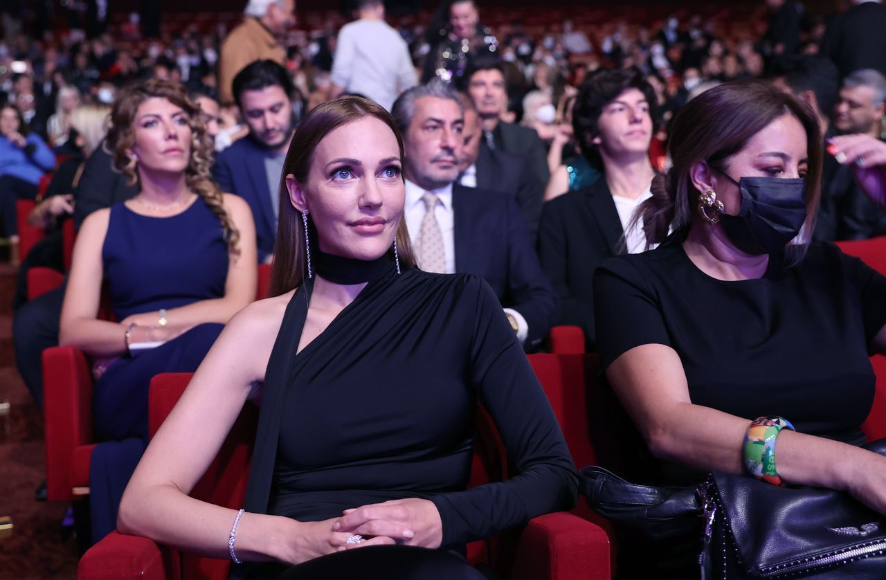 4. Türk Sinemasını Geçmişten Geleceğe Taşıyanlar Ödülleri verildi 23