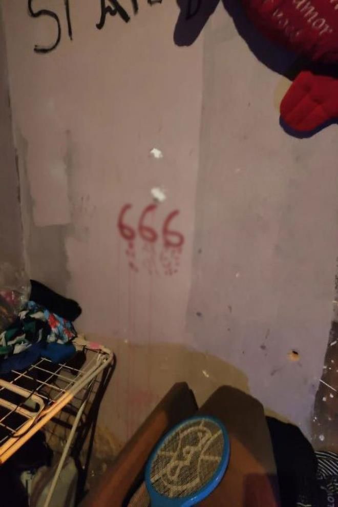 Kağıt toplayıcı adam, arkadaşını makasla kesip kanını içti! Evinden çıkanlar dehşete düşürdü... 3