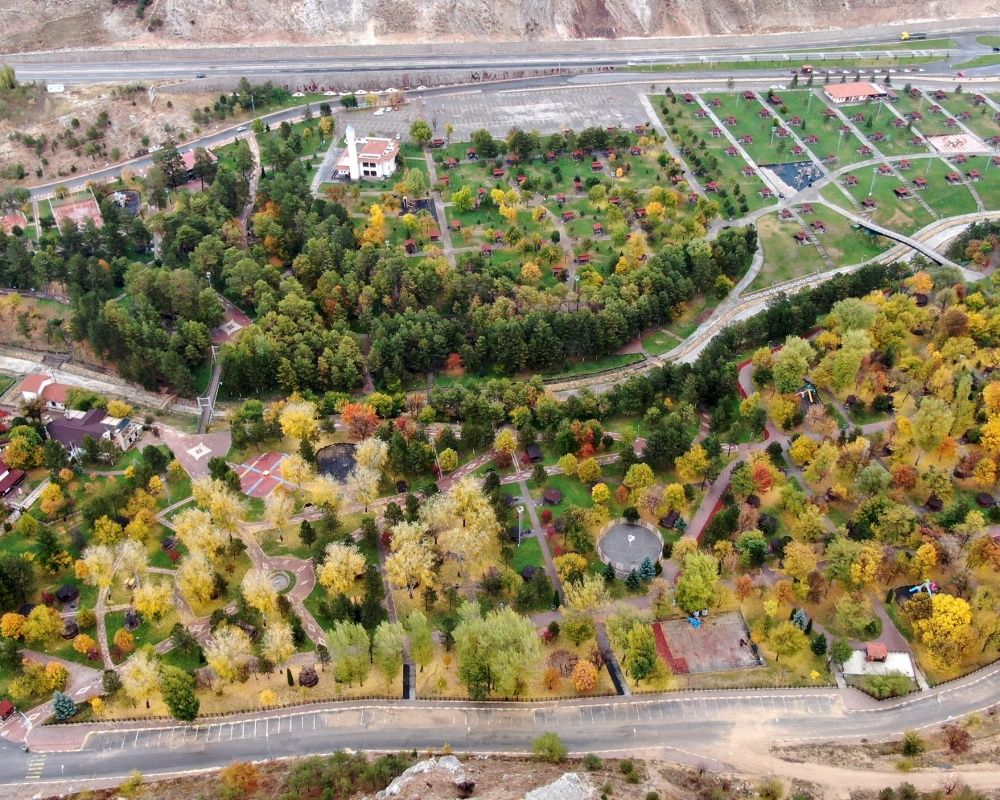 Sivas'ın eşsiz manzaralı mesire alanları şehir dışından gelen misafirlerinin akınına uğruyor 11