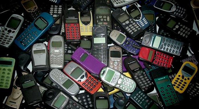 Hayrete düşüren karar: Eski telefon ve bilgisayarlardan altın üretilecek! 5