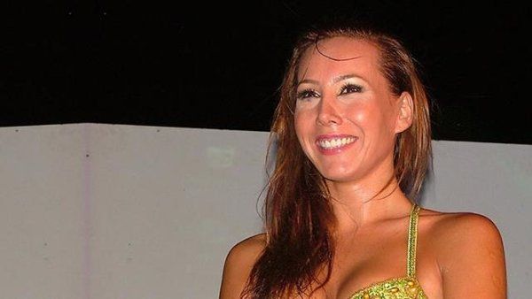 Asena yıllar sonra ortaya çıktı! İbo Show'un ünlü oryantali Asena'nın son hali travmaya neden oldu! 4