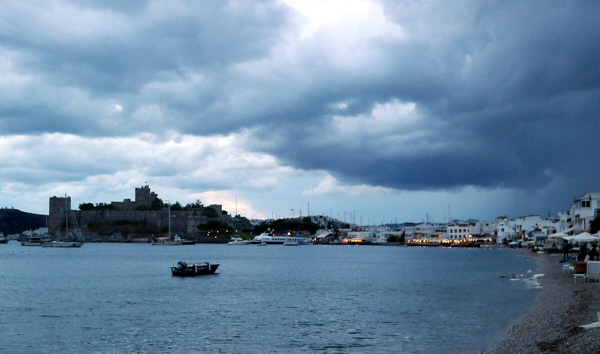 2021 yılında yerli ve yabancı turistler restorasyonu tamamlanan Bodrum Kalesi’ne akın etti 26