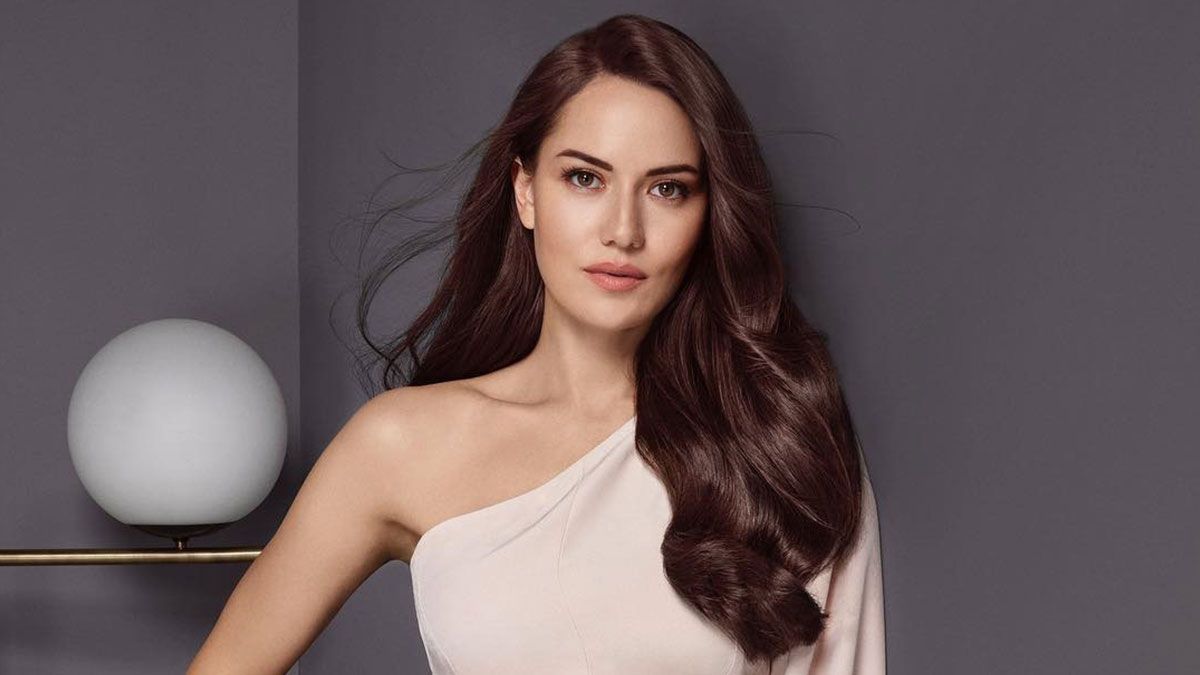 Fahriye Evcen sanal linç yedi! Verdiği poz hayranlarını deliye döndürdü! Şeyma'nın yolundan gidiyor! 4