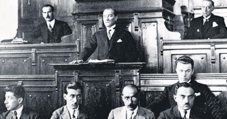 Türk milletinin bağımsızlık ateşinin yıl dönümü! İşte 98 yıl önce Millet Meclisi'nde yaşananlar... 21