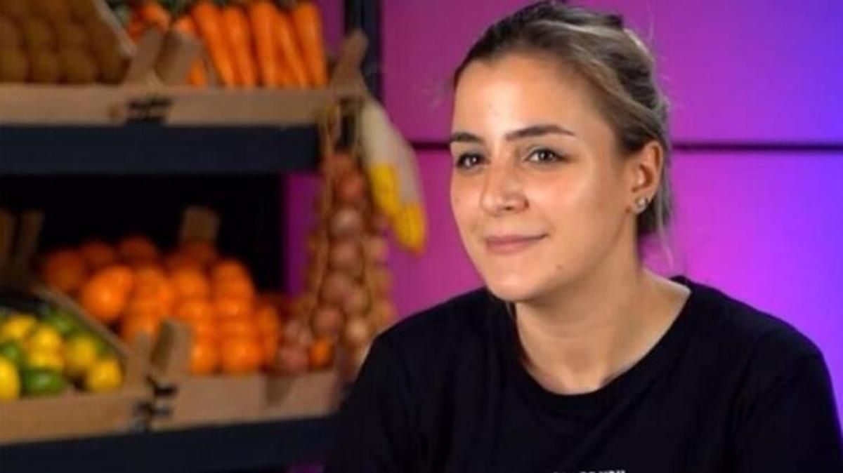 MasterChef Dilara bikinili pozuyla şampiyonluğa göz kırptı! Jürinin şampiyon adayı Dilara oldu! 7