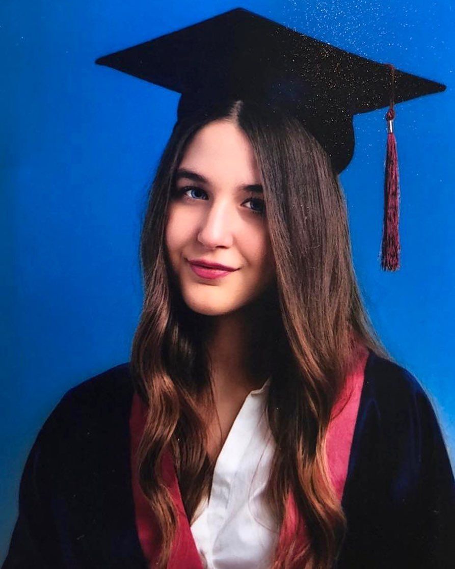 Emine Ün ile Emre Kınay'ın kızları Duru Kınay güzelliğiyle büyüledi! Annesini bile gölgede bıraktı 9