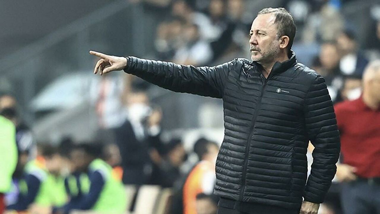Paranın şımartamadığı 10 ünlü! 7