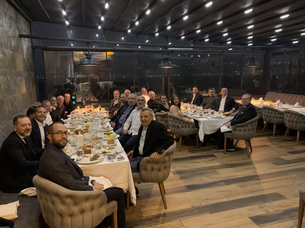 Aziz Yıldırım 69. yaşını böyle kutladı: Masada Aykut Kocaman ve Cihat Yaycı da vardı 6