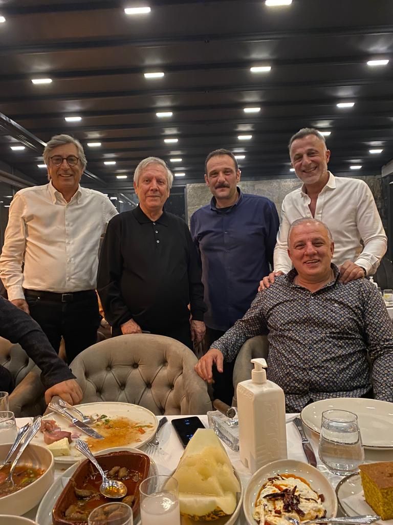 Aziz Yıldırım 69. yaşını böyle kutladı: Masada Aykut Kocaman ve Cihat Yaycı da vardı 5