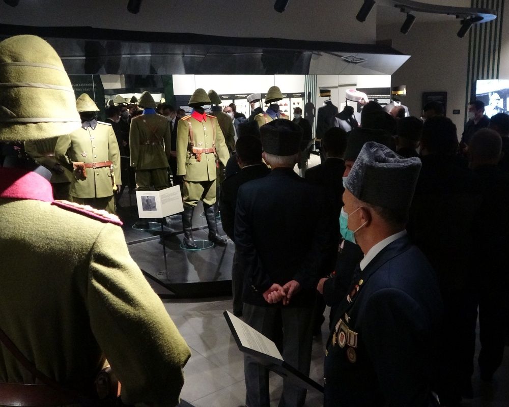 Çanakkale Savaşları’ndaki Osmanlı üniformaları sergisi açıldı 9