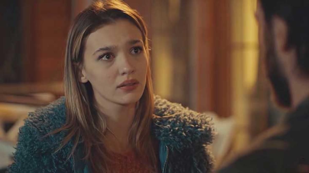 Melisa Döngel iç çamaşırlı yatak pozuyla nefes kesti! İlk yorum Demet Akalın'dan geldi! 9