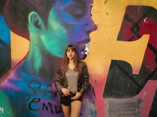Aslıhan Malbora pozlarıyla hayran bıraktı! Üç Kuruş'un Leyla'sı kıvrak dansıyla büyüledi! 3
