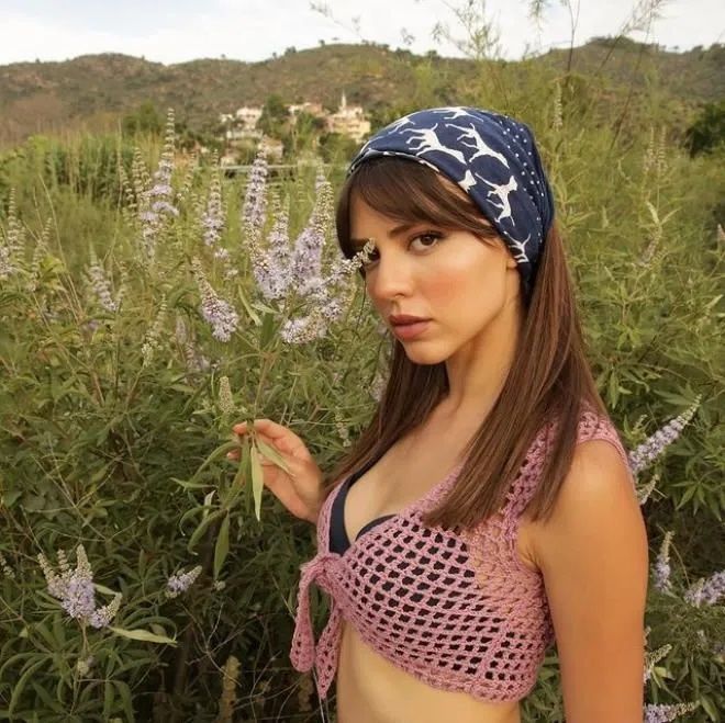 Aslıhan Malbora pozlarıyla hayran bıraktı! Üç Kuruş'un Leyla'sı kıvrak dansıyla büyüledi! 6