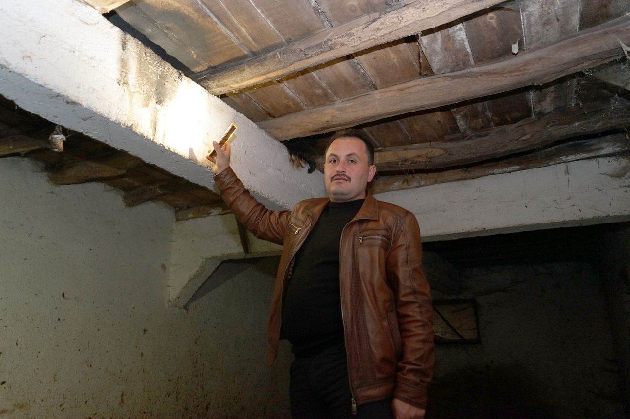 Bir haftada evleri 5 kez yandı! Ev halkı hortumla nöbete başladı 3
