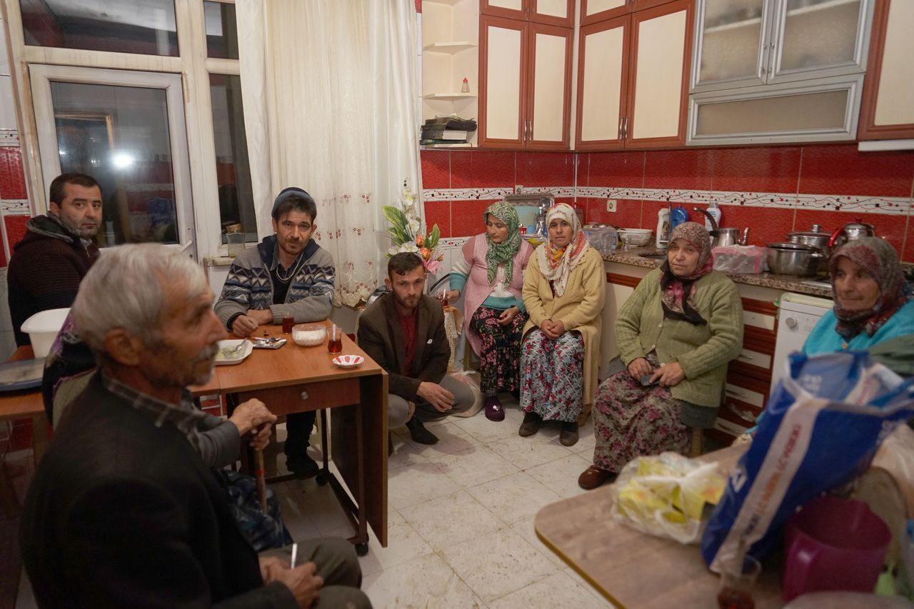 Bir haftada evleri 5 kez yandı! Ev halkı hortumla nöbete başladı 11