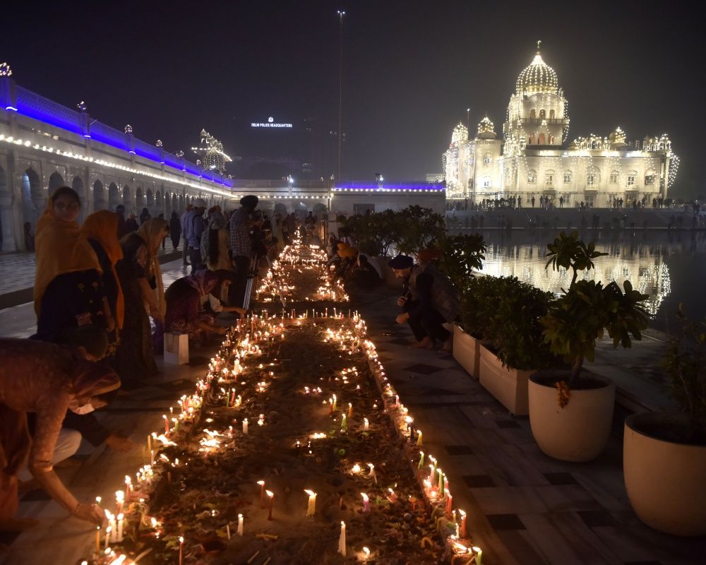Hindular tarafından kutlanan Diwali Işık Festivali Yeni Delhi'nin hava kalitesini düşürdü 4