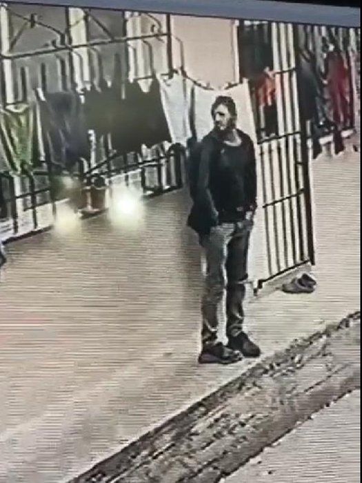 Bursalıların korkulu rüyası! Sapık hırsız kadın iç çamaşırlarını çalıp kaçıyor... Kameralara yakalandı... 7