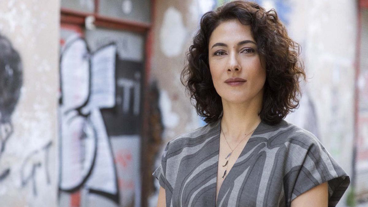 Meltem Cumbul Kırmızı Oda'dan Sonra Açıldı! Elbisenin Altına Hiçbir Şey Giymedi! Nazara Gelecek... 6