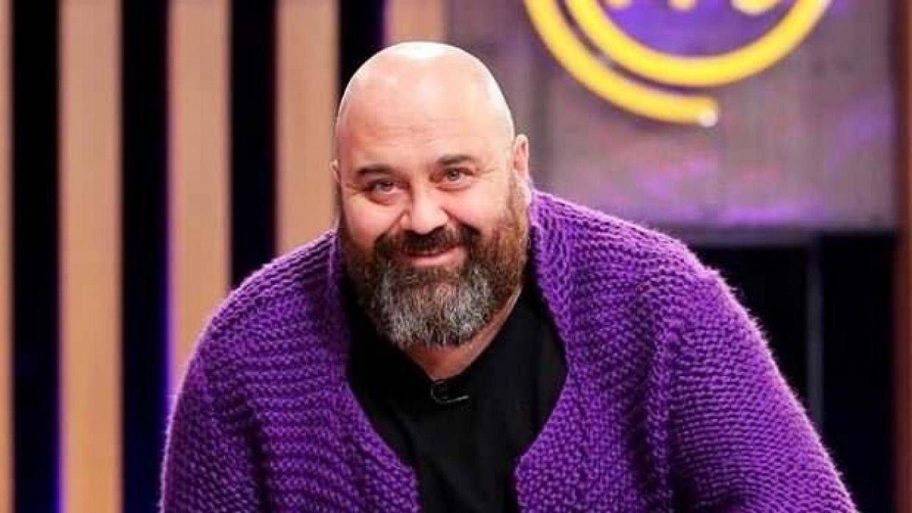 Somer Şef sakalsız haliyle iyi ki dedirtti! MasterChef jürisi Somer Sivrioğlu'nun sakalsız hali... 1