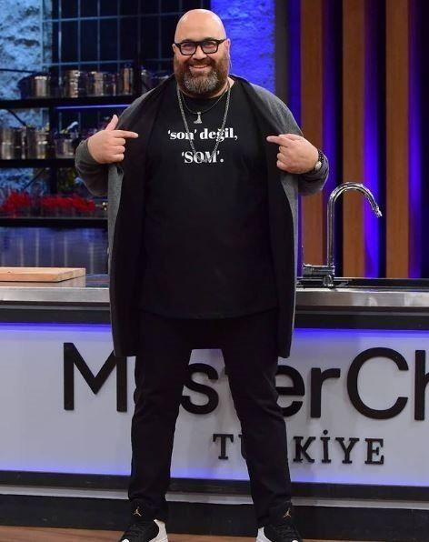 Somer Şef sakalsız haliyle iyi ki dedirtti! MasterChef jürisi Somer Sivrioğlu'nun sakalsız hali... 5