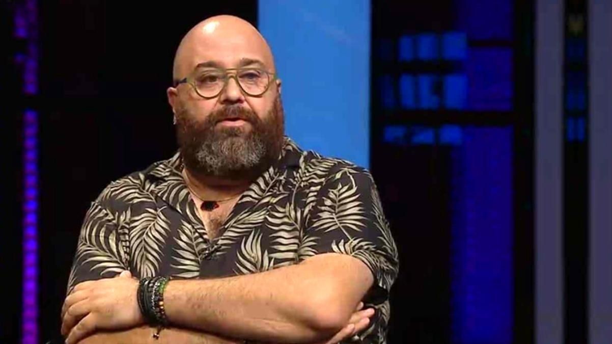 Somer Şef sakalsız haliyle iyi ki dedirtti! MasterChef jürisi Somer Sivrioğlu'nun sakalsız hali... 7