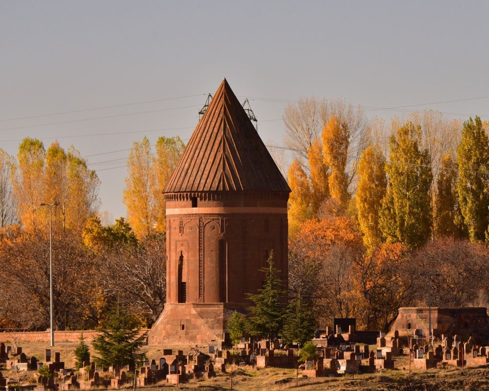 'Sakin Şehir' kabul edilen Ahlat kendine hayran bırakıyor 8