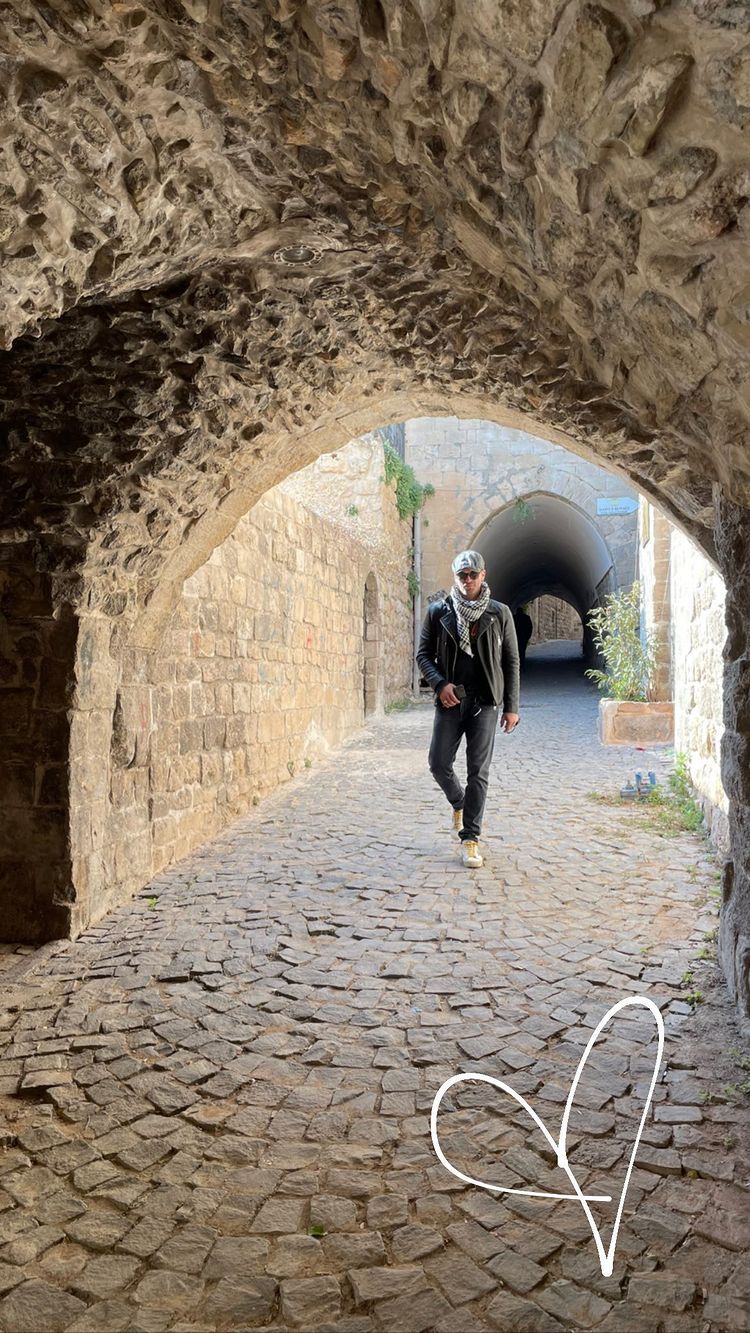 Çekimler için Mardin'e giden Kıvanç Tatlıtuğ'u eşi Başak Dizer yalnız bırakmadı 6