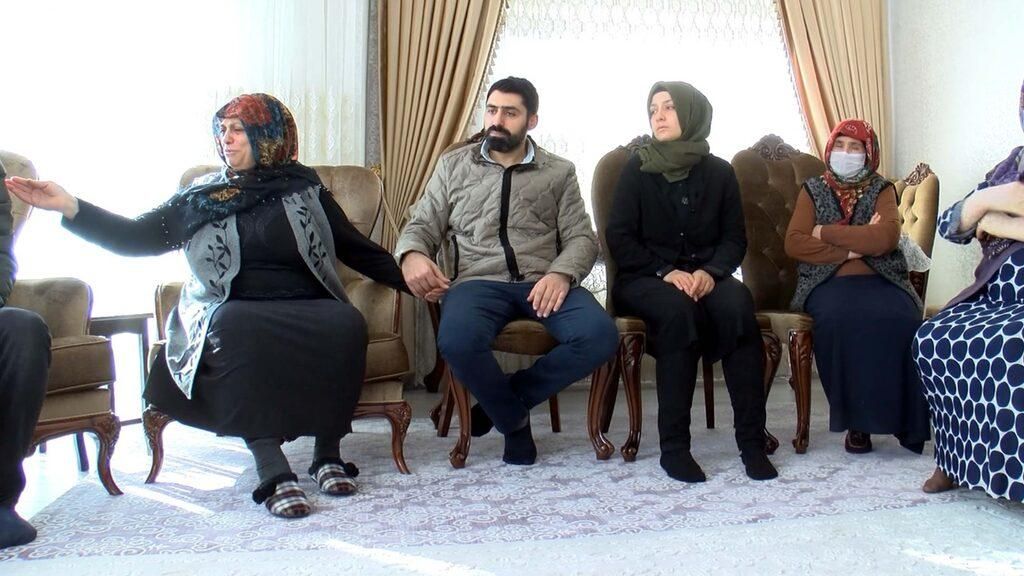 Samuray kılıcıyla katledilen Başak Cengiz'in acılı ailesi isyan etti: Satışı yasaklanmalı! 2