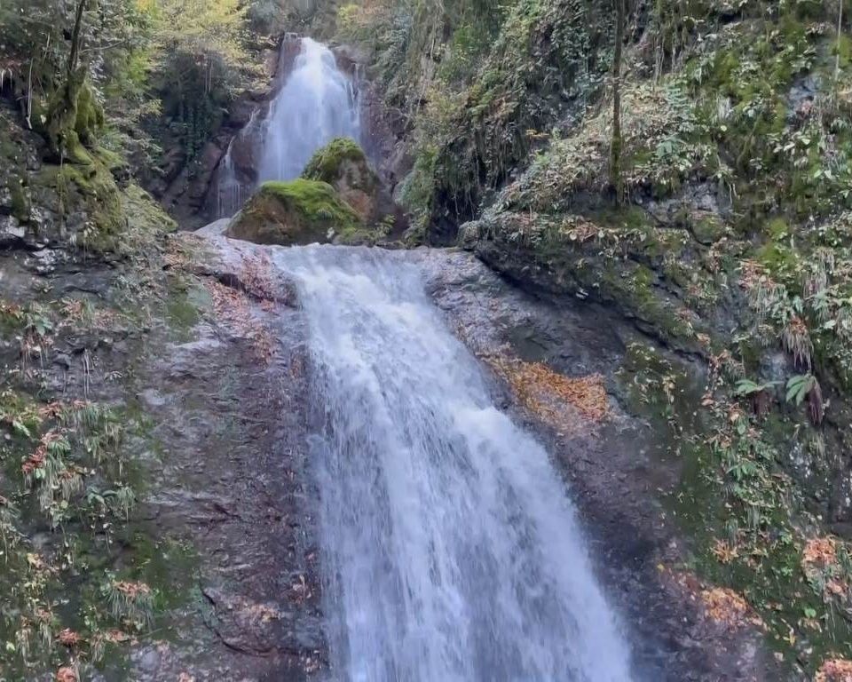 Ulaşımı en zor şelalelerden 'Aksu Şelaleleri' drone ile görüntülendi 6