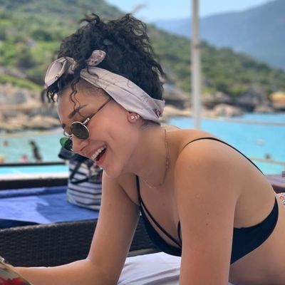 Hande Baladın saha dışı pozlarıyla kasıp kavurdu! Voleybolda başka sosyal medyada bambaşka! 6