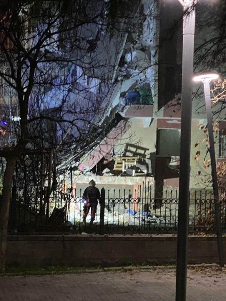 Ankara'da 3 katlı binada patlama! Bölgeden yeni görüntüler ulaştı 5