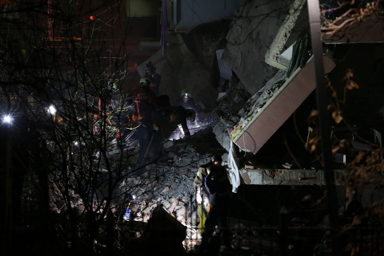 Ankara'da 3 katlı binada patlama! Bölgeden yeni görüntüler ulaştı 10