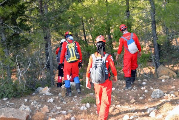 Küçük Müslüme'nin cansız bedeni otopsi için Adli Tıp'a getirildi 2