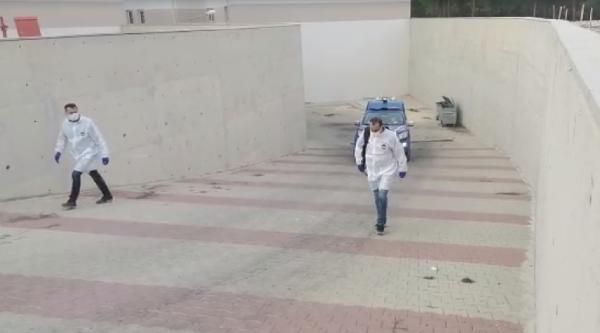 Küçük Müslüme'nin cansız bedeni otopsi için Adli Tıp'a getirildi 12