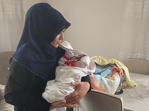 13 günlük bebeği karınca zehriyle öldürmeye çalışmıştı! O baba tutuklandı 2