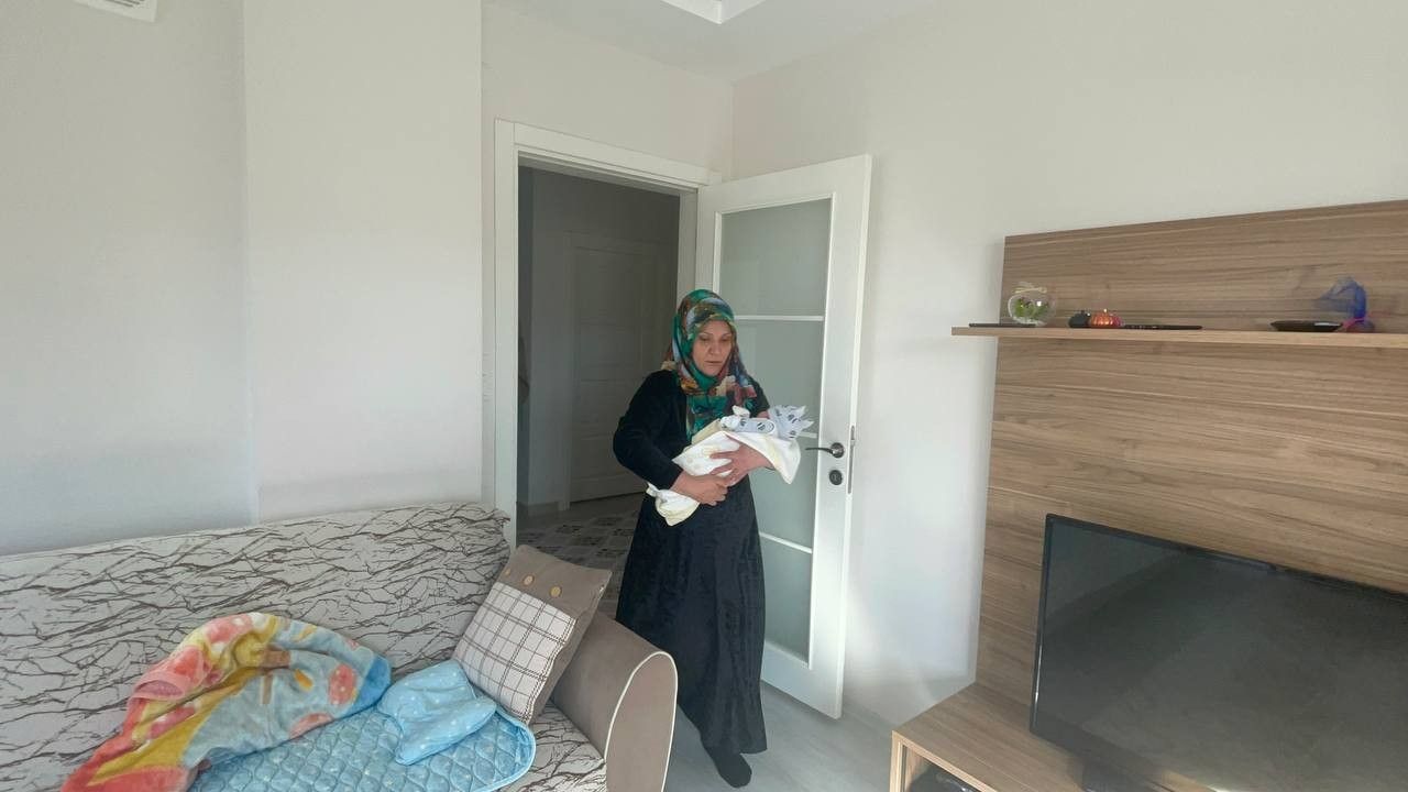 13 günlük bebeği karınca zehriyle öldürmeye çalışmıştı! O baba tutuklandı 7