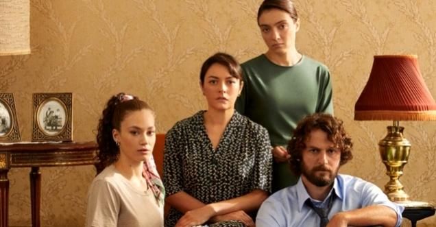 Masumlar Apartmanı'nda düğün var! Yıldız oyuncu evlilik sinyali verdi! 1