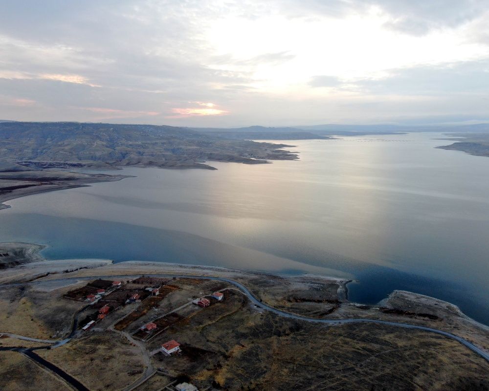 Kayseri'deki Yamula Barajı'nun suyu yaklaşık 20 metre çekildi 4