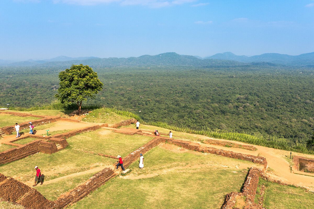 Sri Lanka'nın tarihi kaya kalesi Sigiriya görünümüyle büyülüyor 8