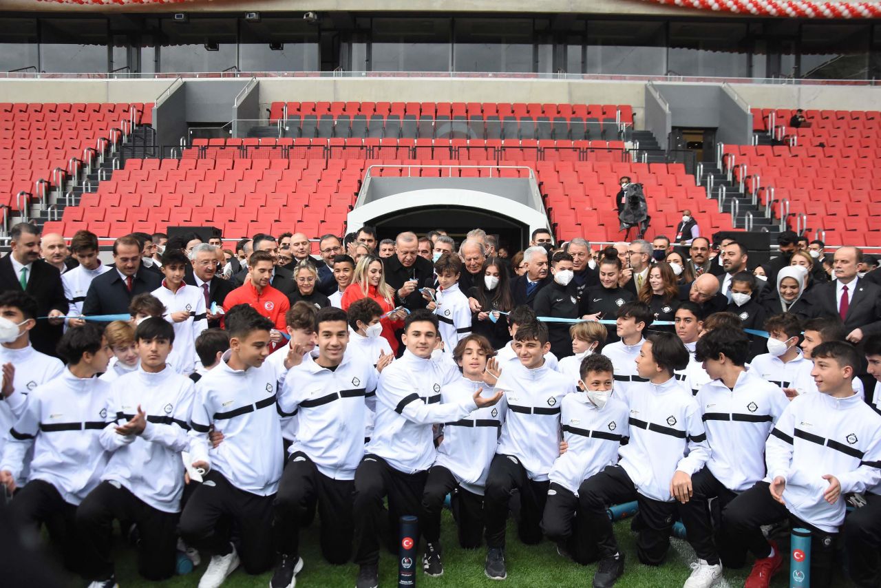 Stat açılışında ilginç detay... Mustafa Denizli'yi özel uçakla getirip götürdüler 3
