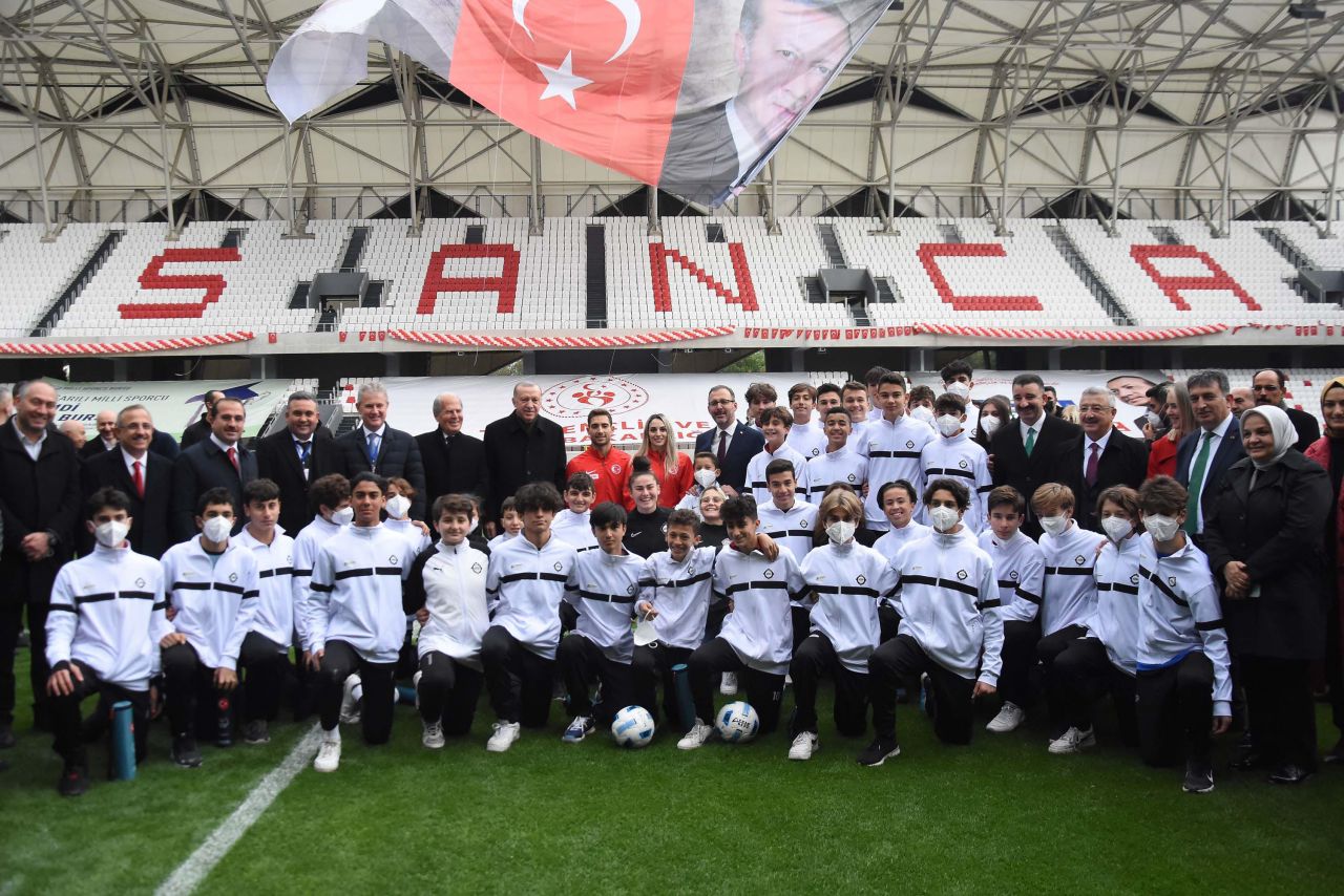 Stat açılışında ilginç detay... Mustafa Denizli'yi özel uçakla getirip götürdüler 2