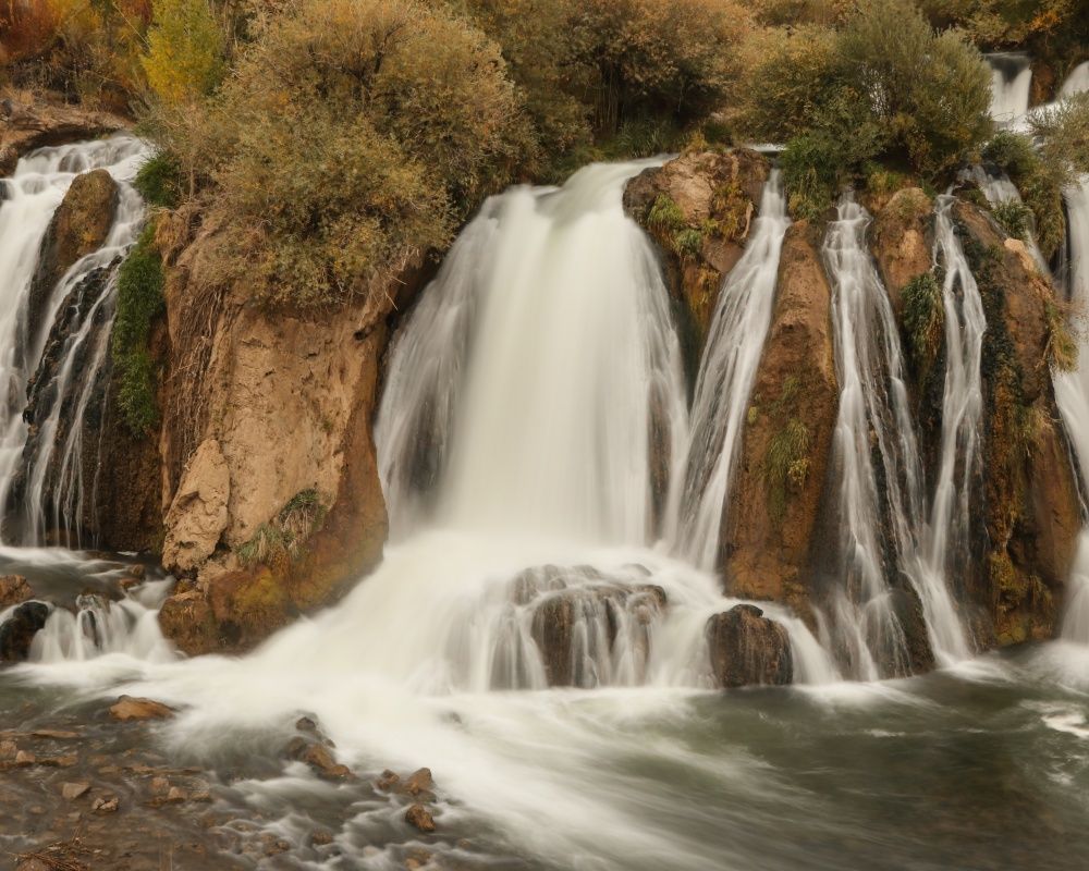 Muradiye Şelalesi fotoğraf tutkunlarını ağırlıyor 2