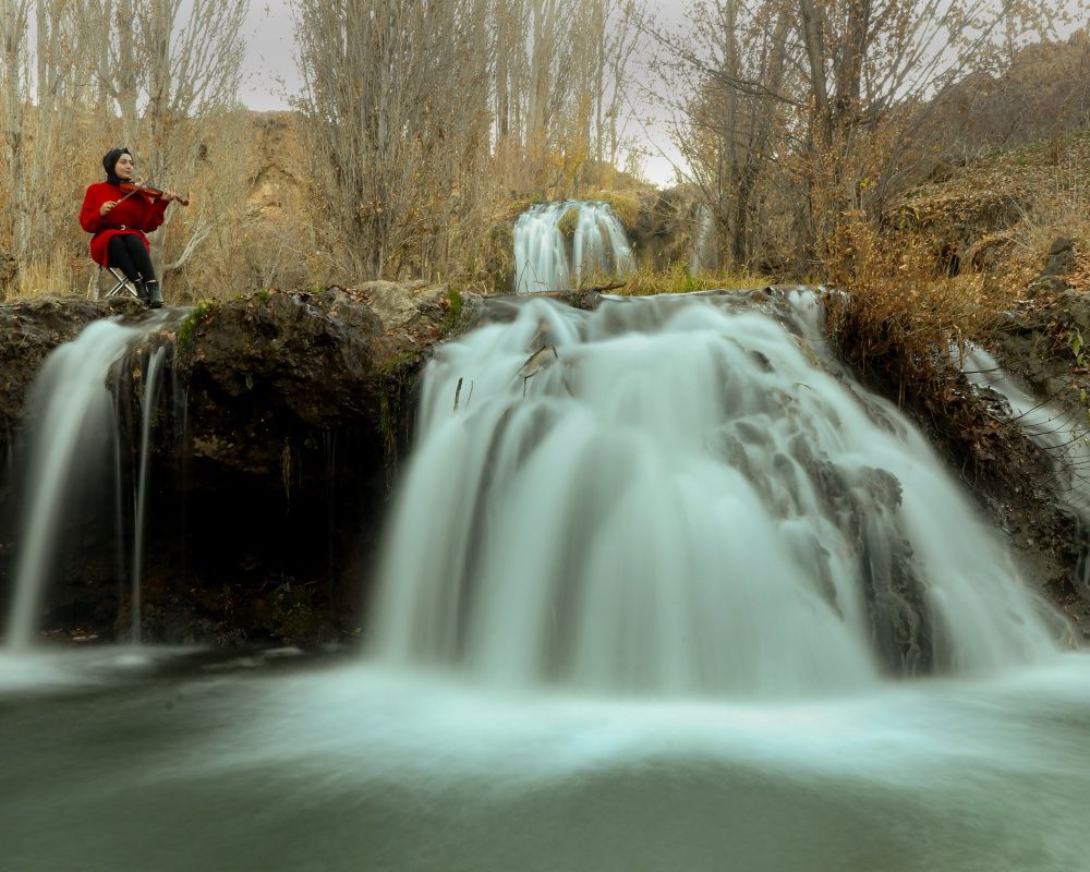 Muradiye Şelalesi fotoğraf tutkunlarını ağırlıyor 8