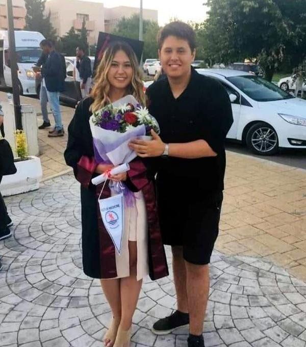 27 yaşındaki doktor İrem Büşra Üngül, kaçan kedisini yakalamak isterken feci şekilde can verdi! 2