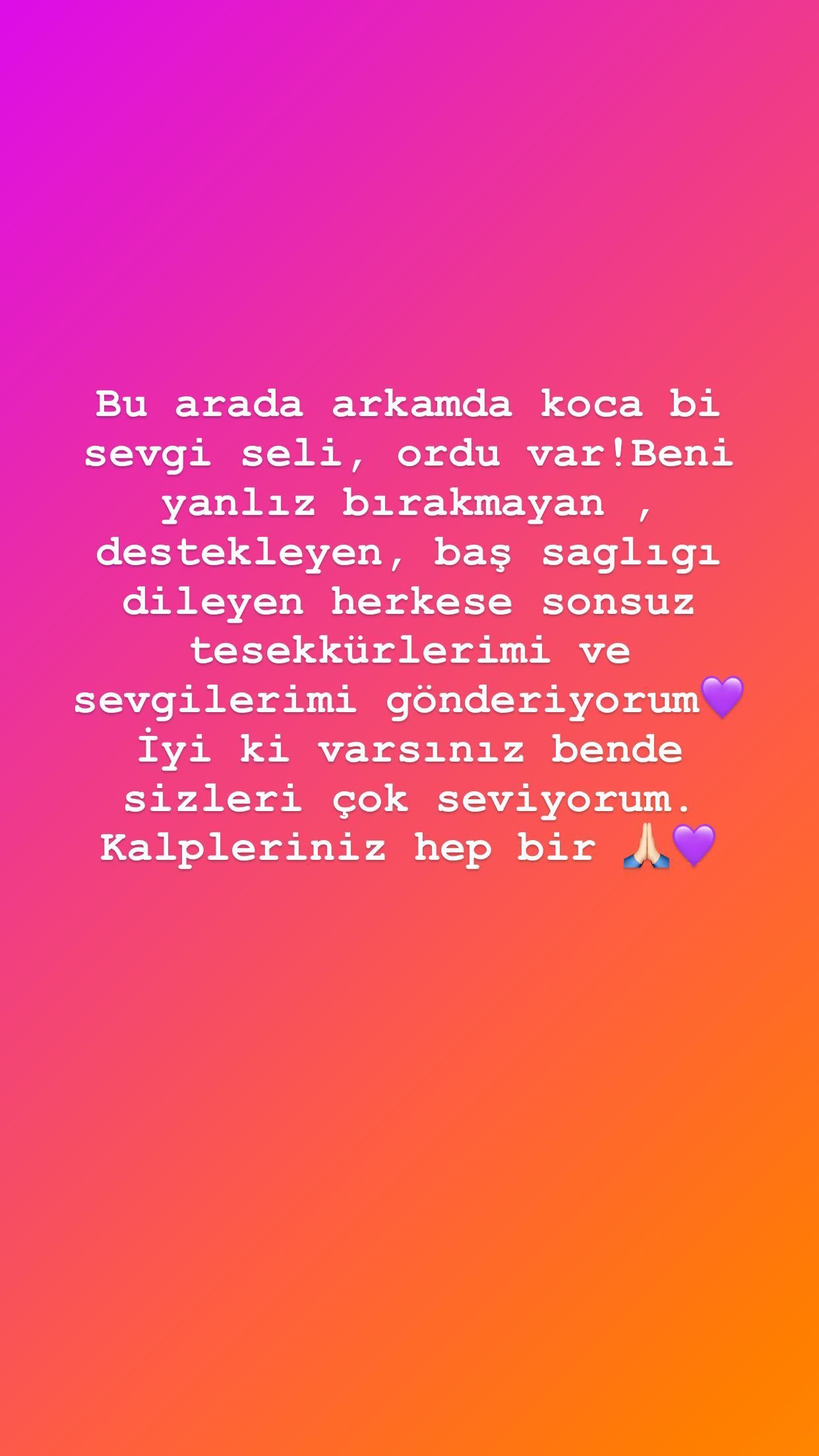 Babasının vefatından hemen sonra ürün reklamı yapan Ebru Şallı kendisini eleştirenlere ateş püskürdü 8