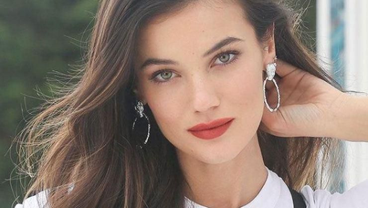Yargı'nın Avukat Ceylin'i Pınar Deniz rengarenk bikinisiyle şov yaptı! 4