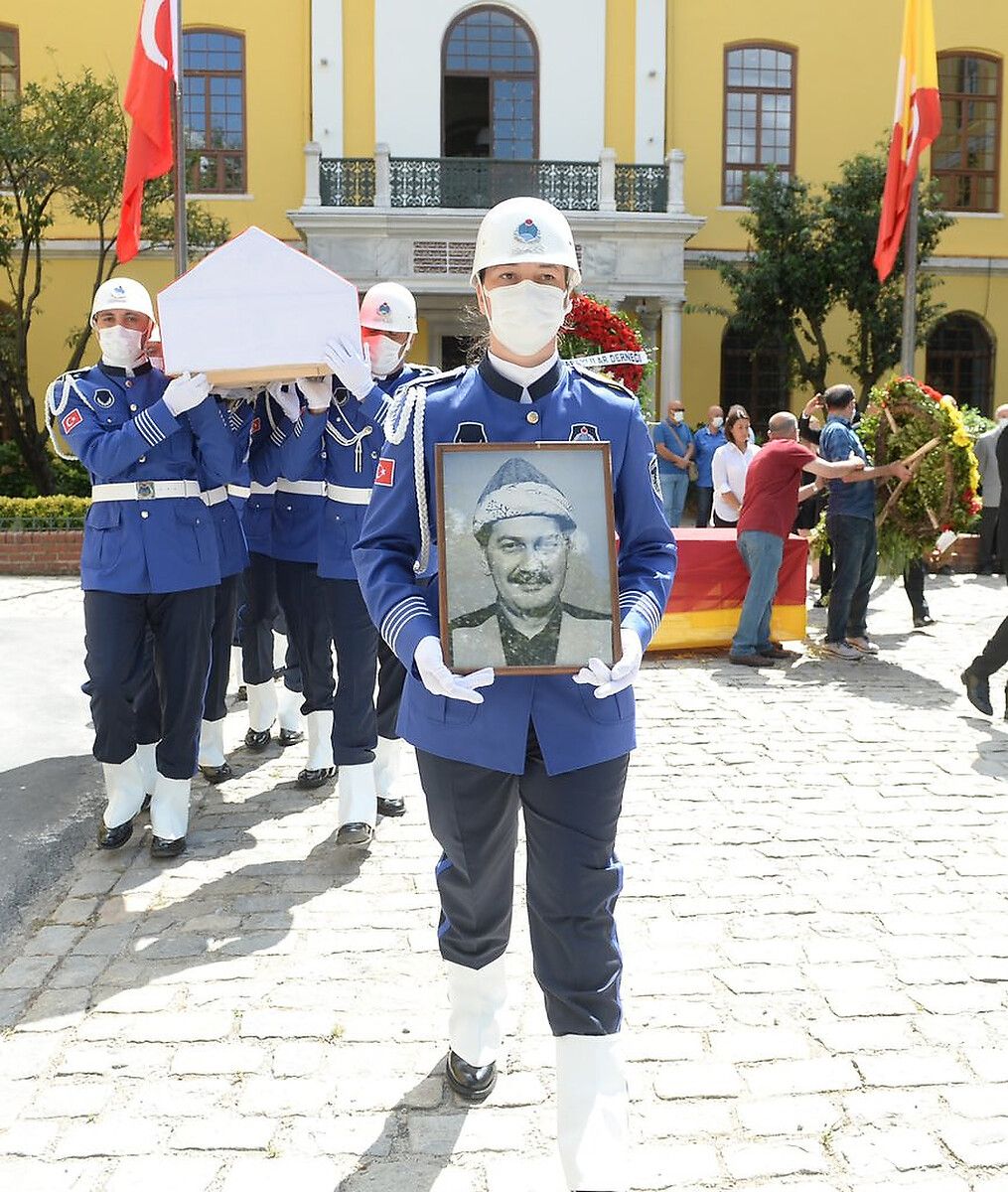 Derya Baykal eski eşi Ferhan Şensoy'un ölümünü nasıl öğrendiğini anlattı 13