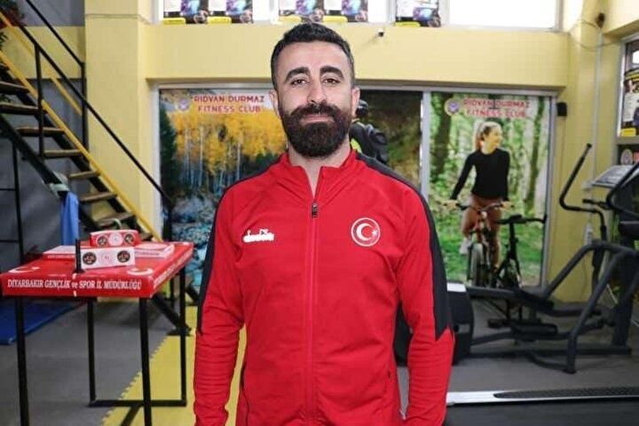 Sağdığı inekler Gülçin'i dünya üçüncüsü yaptı! 12